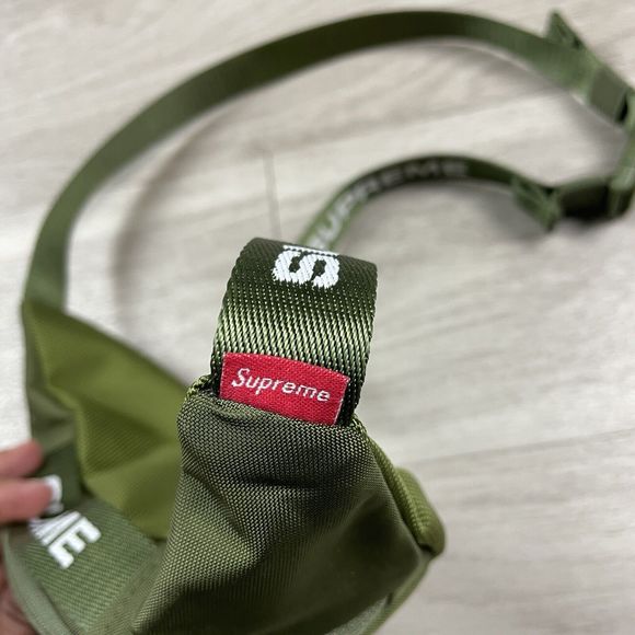 Supreme Waist Bag Green FW22 Fanny Pack Box Logo - Picture 2 of 6